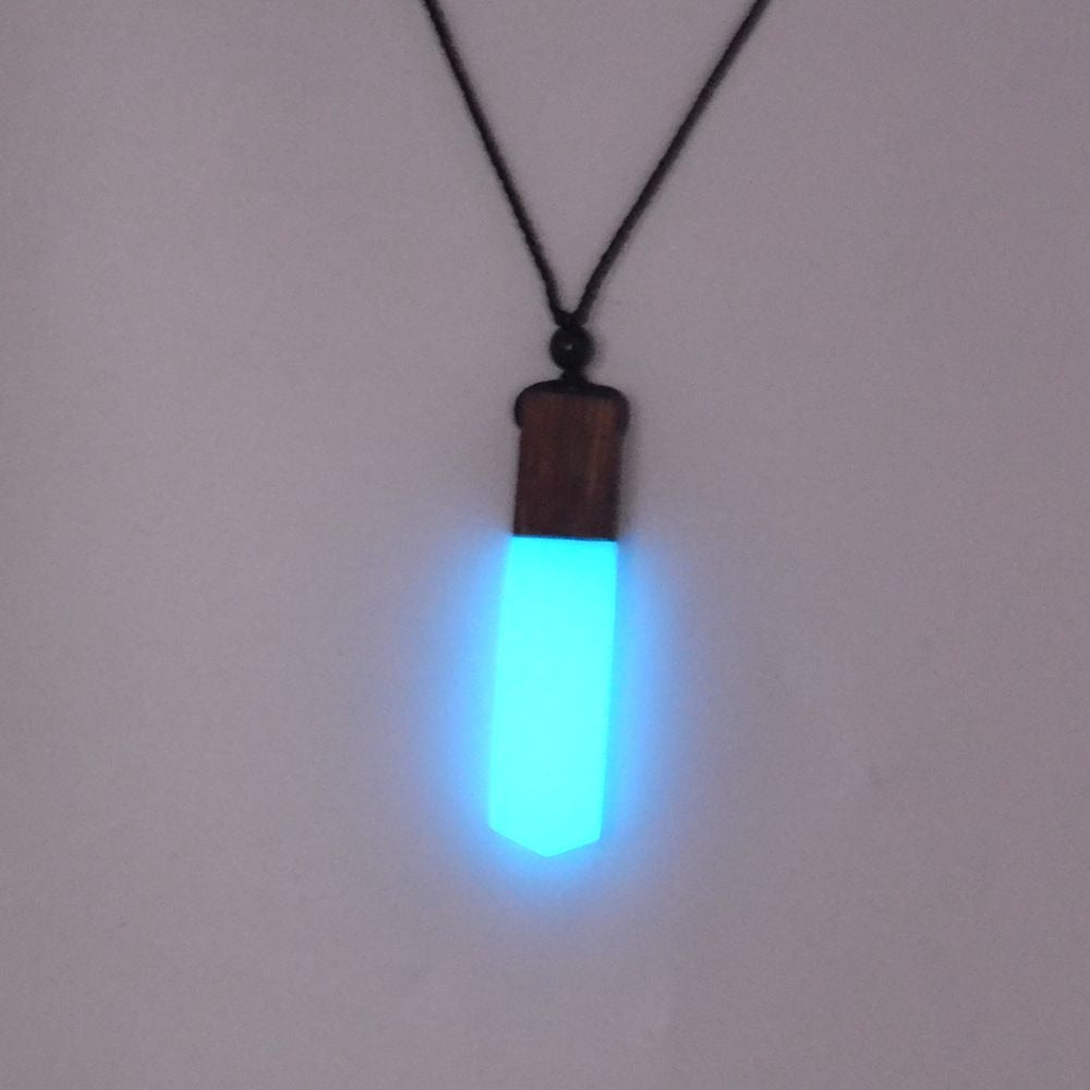 Colar Fluorescente de Madeira Brilha no Escuro - Vários Modelos